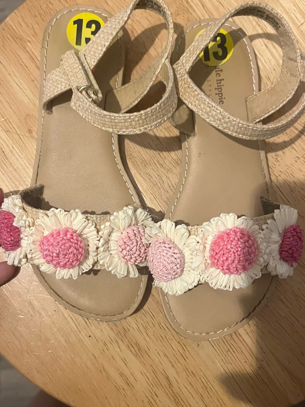 Girls' Floral Crochet Sandals in Beige and Pink